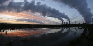 Climat : les plans de production d’énergies fossiles pulvérisent l’objectif de +1,5°C, alerte l'ONU