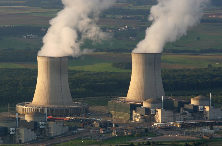 Nucléaire : pourquoi Emmanuel Macron veut construire de nouveaux réacteurs