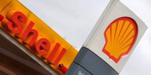 Climat : des activistes poussent Shell à suspendre son assemblée générale
