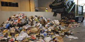Pilotage insuffisant, traitement à moderniser... la Cour des comptes épingle la gestion française des déchets
