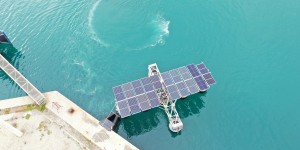 SolarinBlue installe la première ferme solaire en pleine mer à Sète