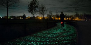 Impressionnant : une piste cyclable lumineuse sur les traces de Van Gogh