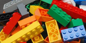 Chez Lego, le plastoc n'a plus la cote