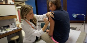 Les vaccins anti-HPV restent recommandés