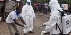 Ebola : le Liberia se croyait libéré mais déclare trois cas