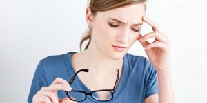 Maux de tête : quel rapport avec la vue ?