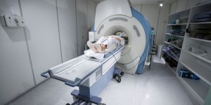 IRM : les délais d'accès restent « inacceptables »