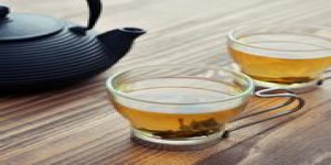 Boire du thé tous les jours réduirait le risque de glaucome