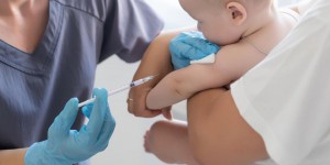 Méningite : la vaccination obligatoire pour les bébés va être élargie en 2025