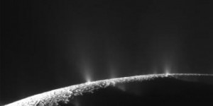 Encelade, la lune de Saturne pourrait abriter une forme de vie extraterrestre [vidéo]