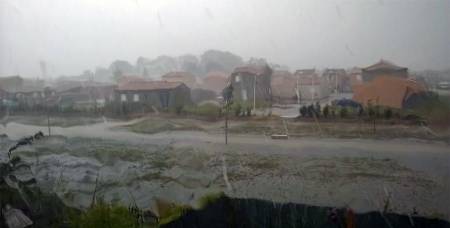 De puissants orages et de très fortes pluies se sont abattus sur les Alpes Maritimes (côte d'Azur)