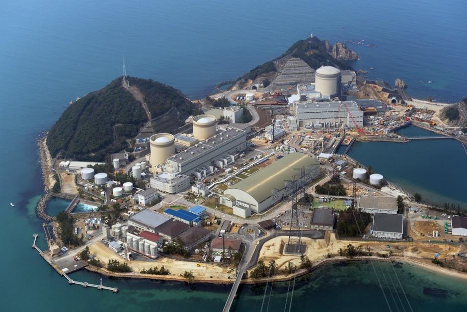 Le gouvernement japonais se mobilise pour prolonger ses réacteurs nucléaires