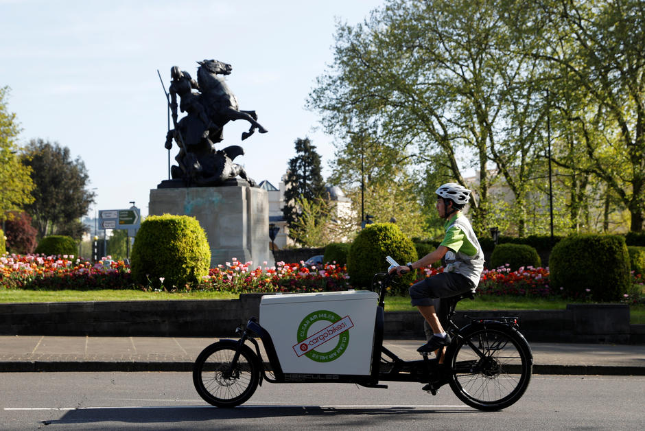 ​En ville, le vélo cargo livre plus vite que la camionnette