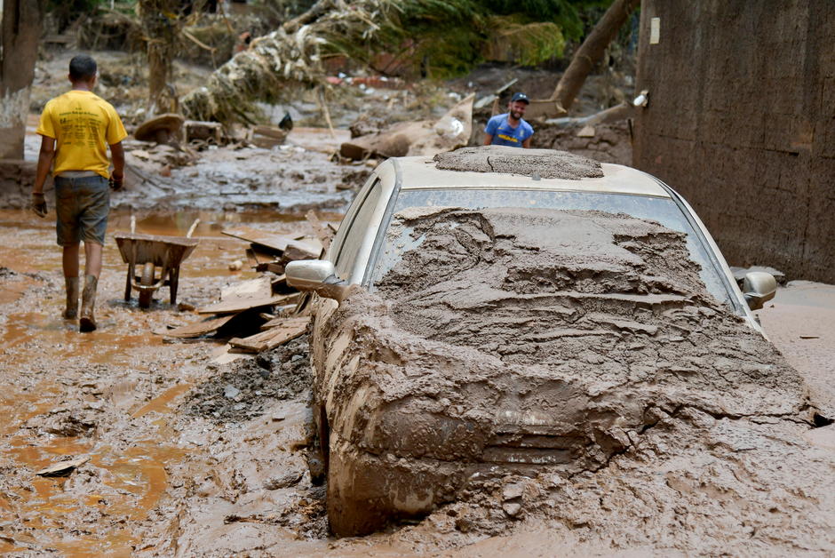 Au Brésil, des pluies diluviennes font plusieurs dizaines de morts et menacent des barrages