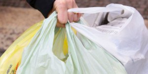 L’Union européenne veut 80 % moins de sacs de plastique d’ici 2025