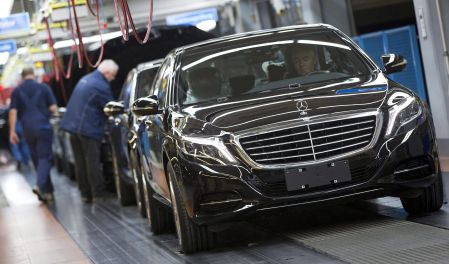 Moteurs diesel: les États-Unis enquêtent sur Mercedes-Benz