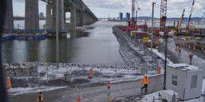 Un navire a coulé sur le chantier du pont Champlain le 1er avril