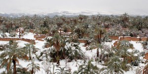 De la neige dans le désert marocain