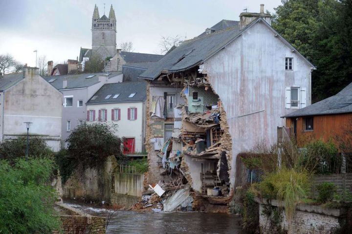 Catastrophe naturelle : l'arrêté signé pour la Bretagne et La Réunion