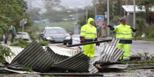 VIDEOS. Cyclone Bejisa à La Réunion : 91 000 foyers privés d'électricité 