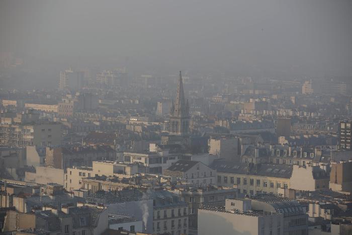 Ile-de-France : le pic de pollution de l'air devrait se prolonger mercredi