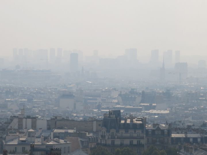 Pic de pollution : Paris demande la circulation alternée pour vendredi