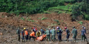 EN IMAGES. Indonésie : glissement de terrain meurtrier à Java
