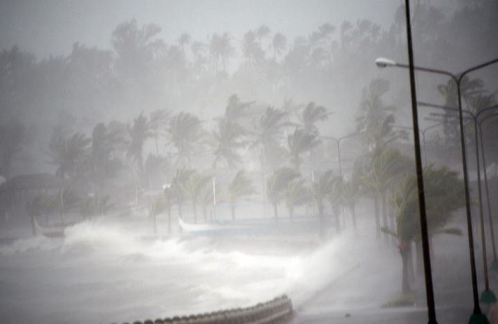 EN IMAGES. le typhon Hagupit déferle sur les Philippines