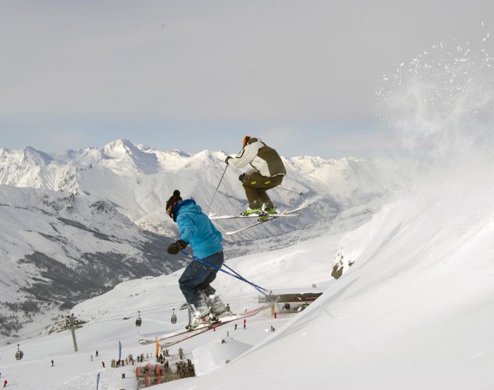 Savoie : fort risque d'avalanches lundi, la préfecture met en garde les skieurs 