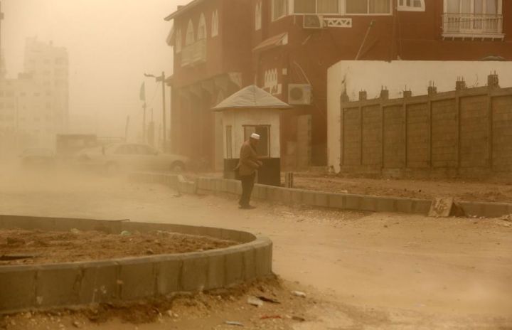 EN IMAGES. Une tempête de sable balaie le Moyen-Orient