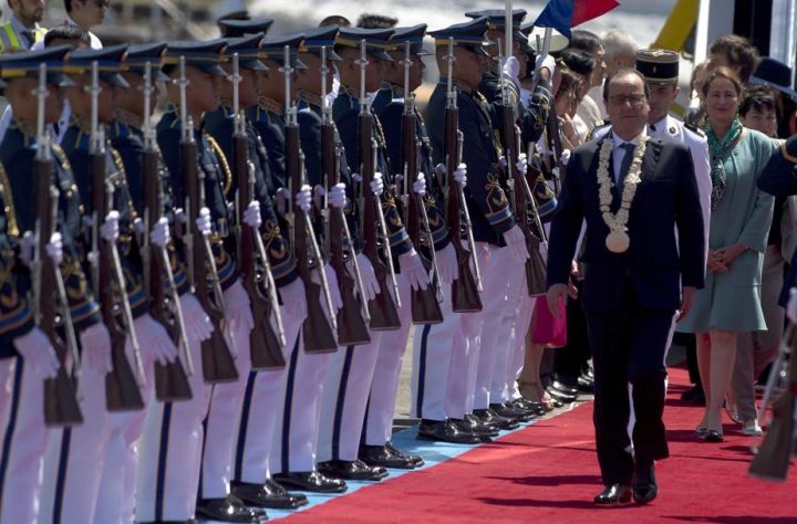 Philippines : Hollande et Cotillard sont arrivés à Manille pour parler du climat