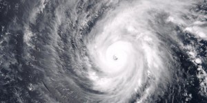 Phillippines : des milliers d'évacuations à l'approche du typhon Maysak