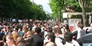 OGM, pesticides : des centaines de manifestants contre Monsanto à Paris