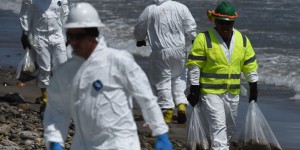 VIDEO. Marée noire en Californie : Santa Barbara nettoie et évalue les dégâts