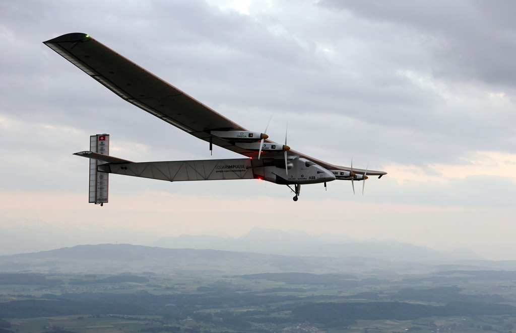 VIDEOS. La grande traversée de Solar Impulse au dessus du Pacifique 