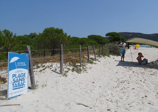 Corse : la plage non-fumeurs ne fait pas un tabec