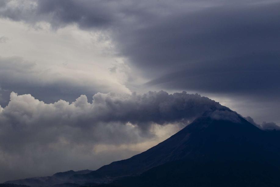Mexique : des centaines d'évacuations suite à l'éruption du volcan Colima