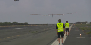 VIDEOS. Solar Impulse 2 : l'avion est arrivé à Hawaï après un vol record 