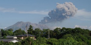 Japon : un volcan menace un réacteur nucléaire tout juste redémarré