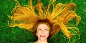 La coloration végétale : quand les cheveux se mettent au vert