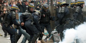 COP21 : 317 gardes à vue après les heurts en marge du rassemblement à Paris