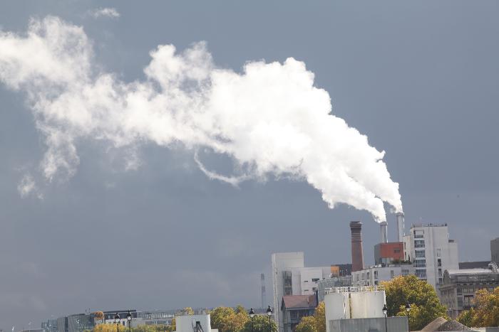 Baisse des émissions de CO2 attendue en 2015, une première en période de croissance mondiale