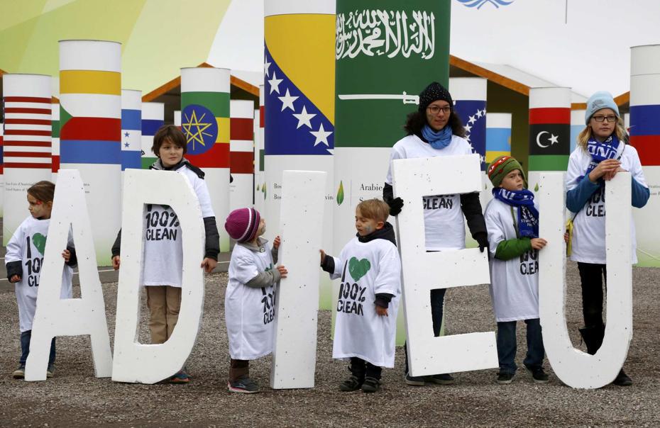 15 jours de débats, 195 pays réunis : retour en chiffres sur la COP21