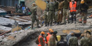 Kenya : un bébé retrouvé vivant dans l'immeuble effondré à Nairobi