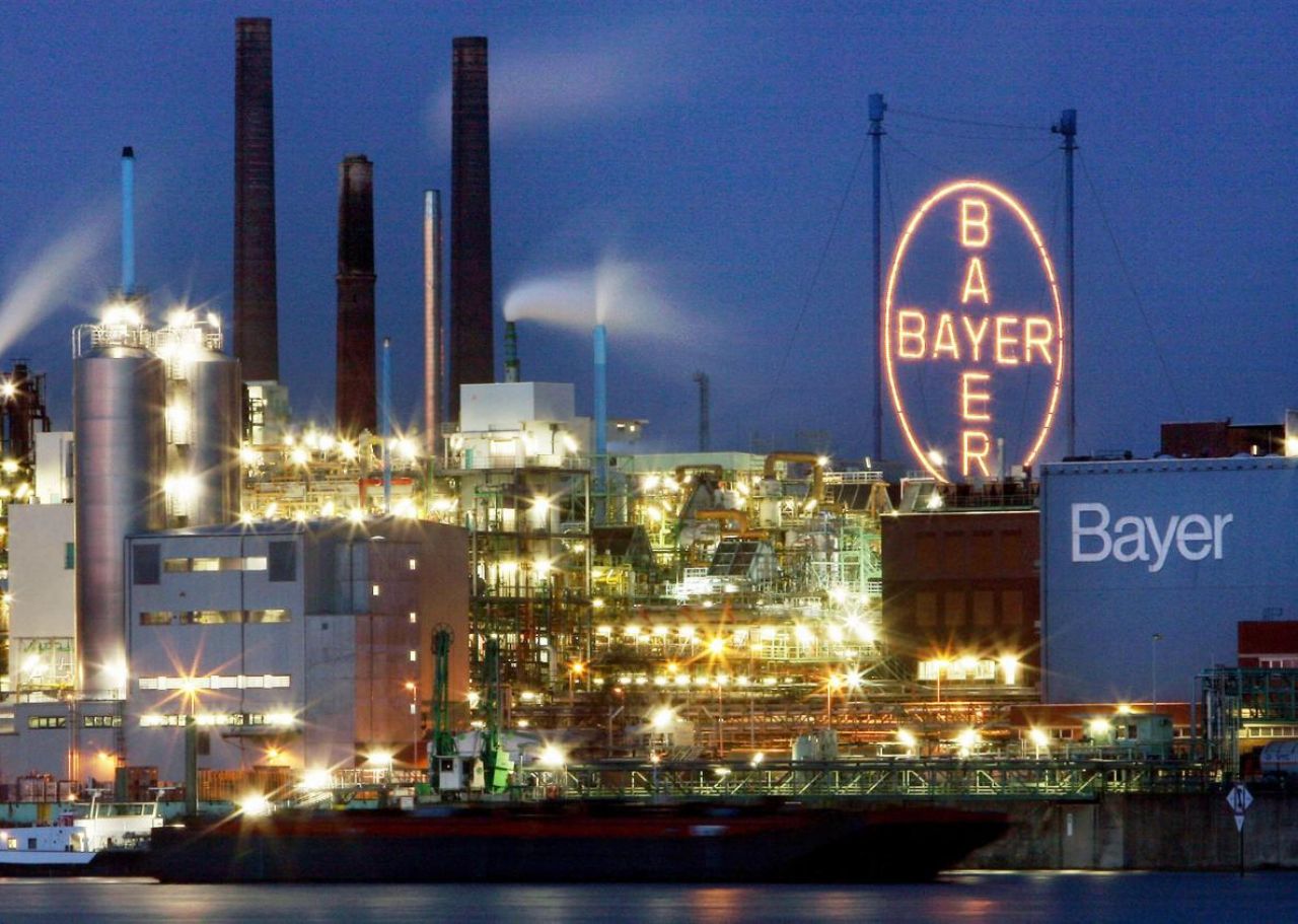 Pesticides : Bayer veut casser sa tirelire pour Monsanto