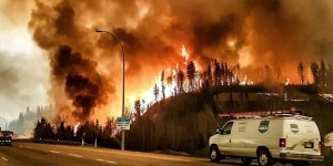 VIDEOS. Canada : les flammes de l'exode à Fort McMurray