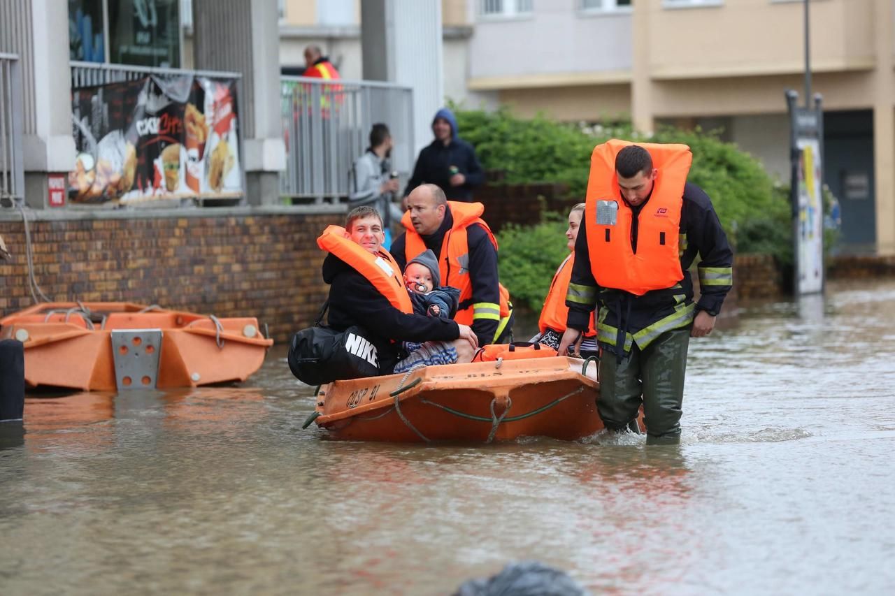 EN IMAGES. Inondations : 2 000 personnes évacuées à Longjumeau