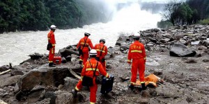 VIDEOS. Coulée de boue en Chine : 41 disparus, 400 secouristes à pied d'oeuvre