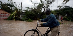 EN IMAGES. L'ouragan Matthew s'abat sur les Caraïbes