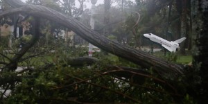 EN IMAGES. L'ouragan Matthew souffle violemment sur la Floride
